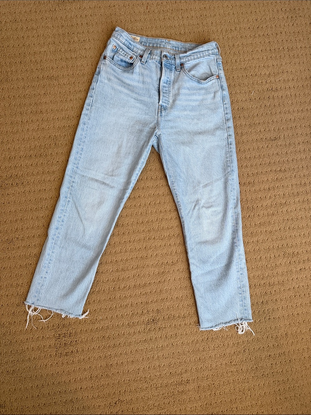 Levi's 501 Cropped Ankle Jeans